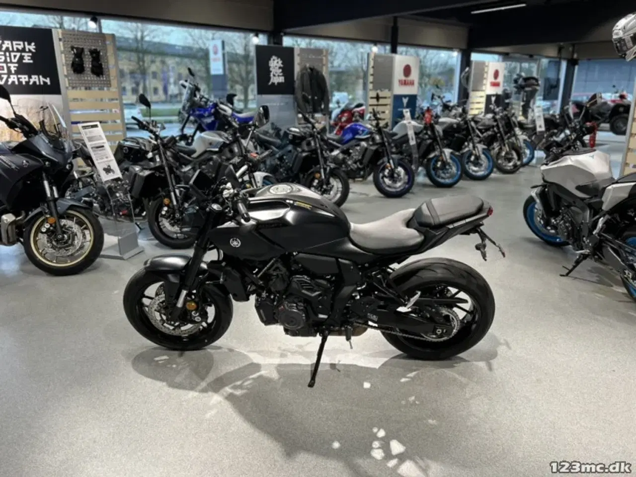 Billede 4 - Yamaha MT-07 Y-AMT Hyper Naked