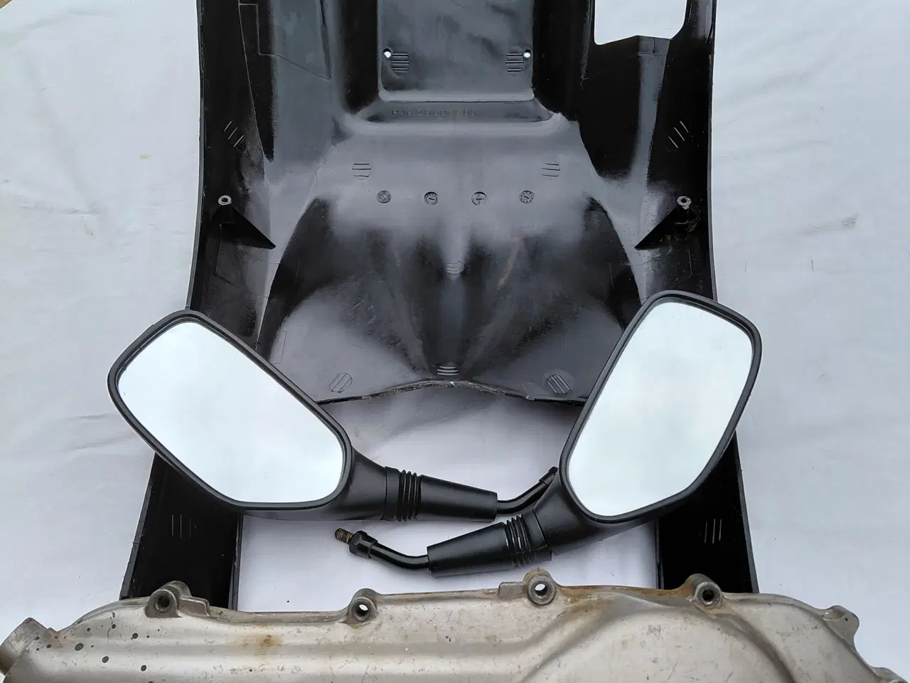 Billede 1 - PGO HOT 50.RESERVEDELE 100 KR.