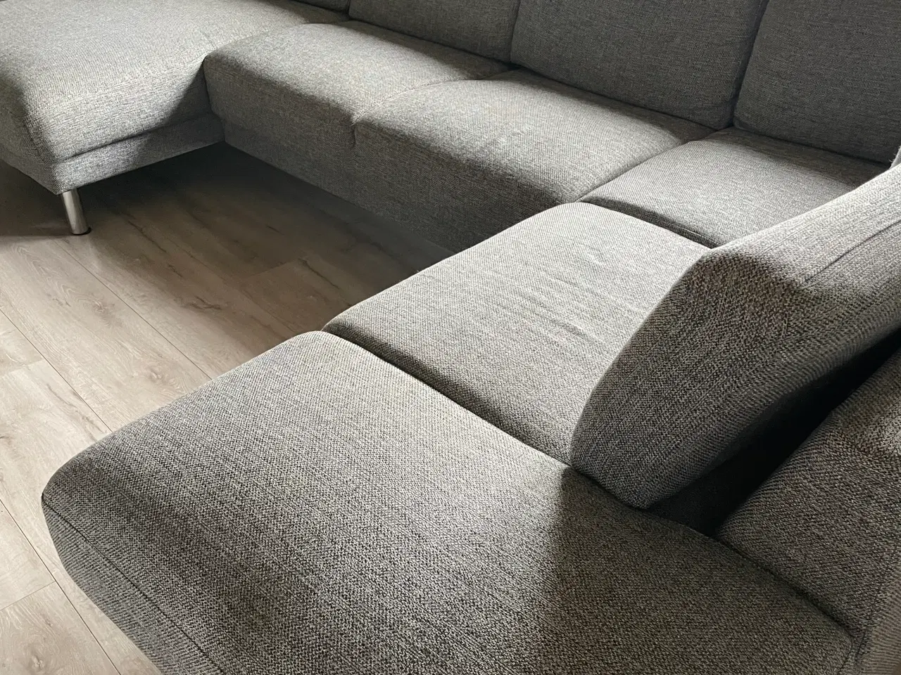 Billede 1 - U sofa står som ny . 