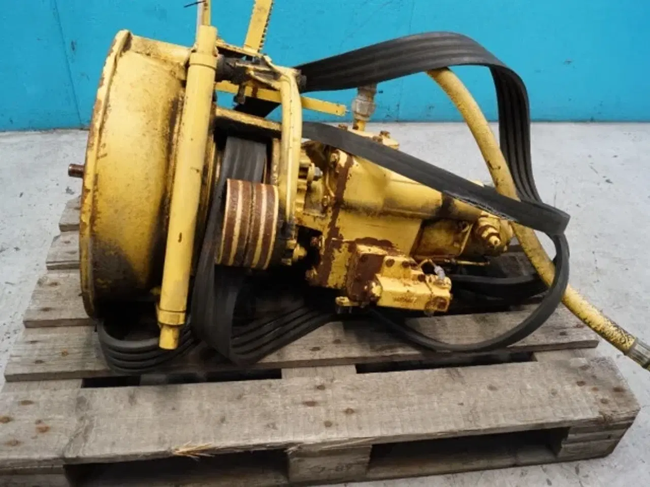 Billede 8 - New Holland TF46 Hydrostatpumpe 80750687