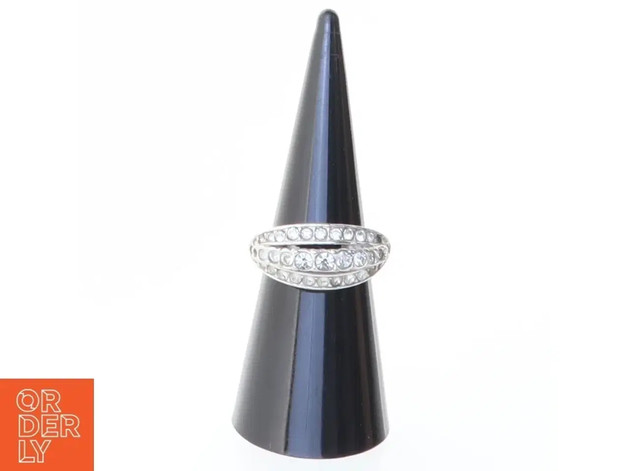 Billede 1 - Sølvfarvet ring med zirkonia (str. 51)