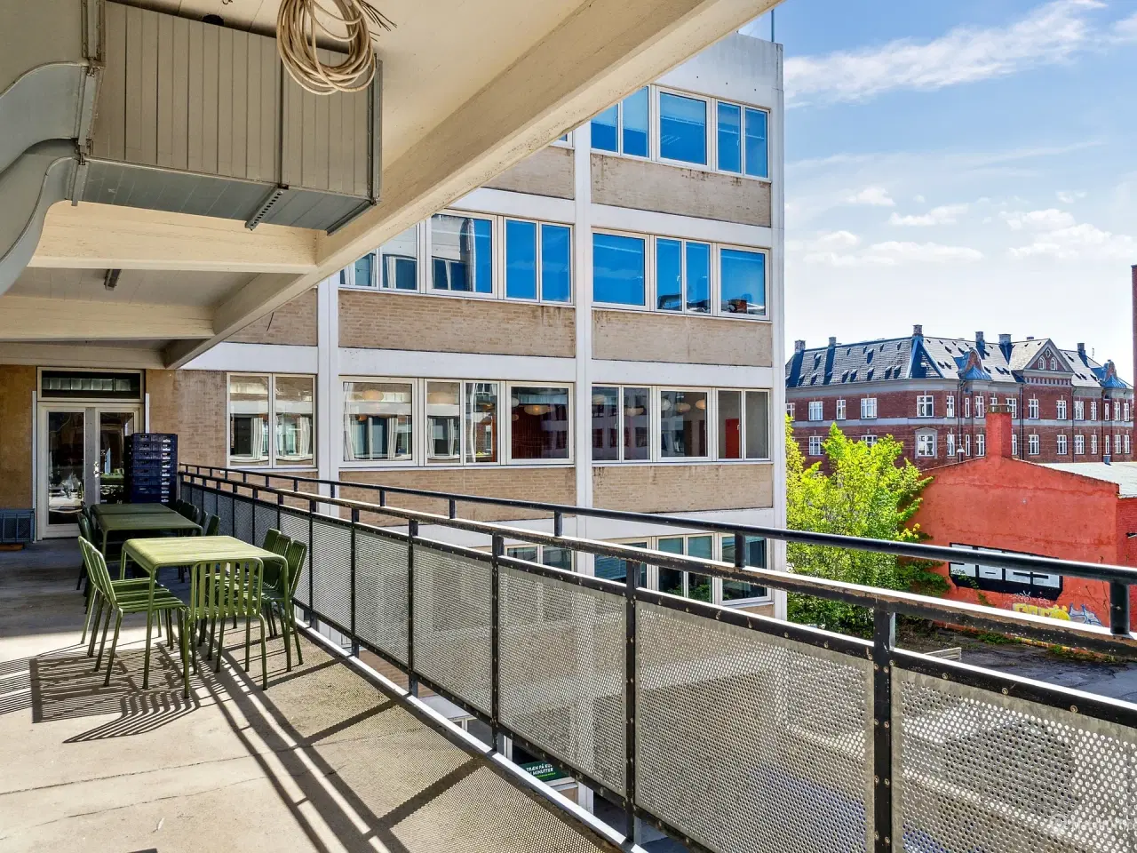 Billede 11 - Nyistandsat kontor på tilgængelig lokation