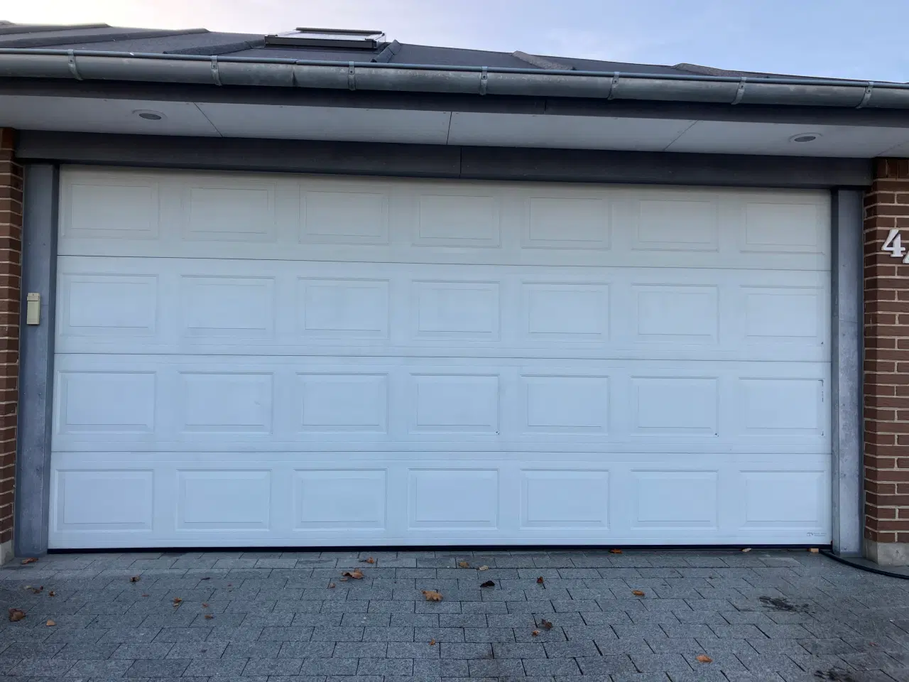 Billede 1 - Garageport, Barrit eldrevet, led hejs, isoleret