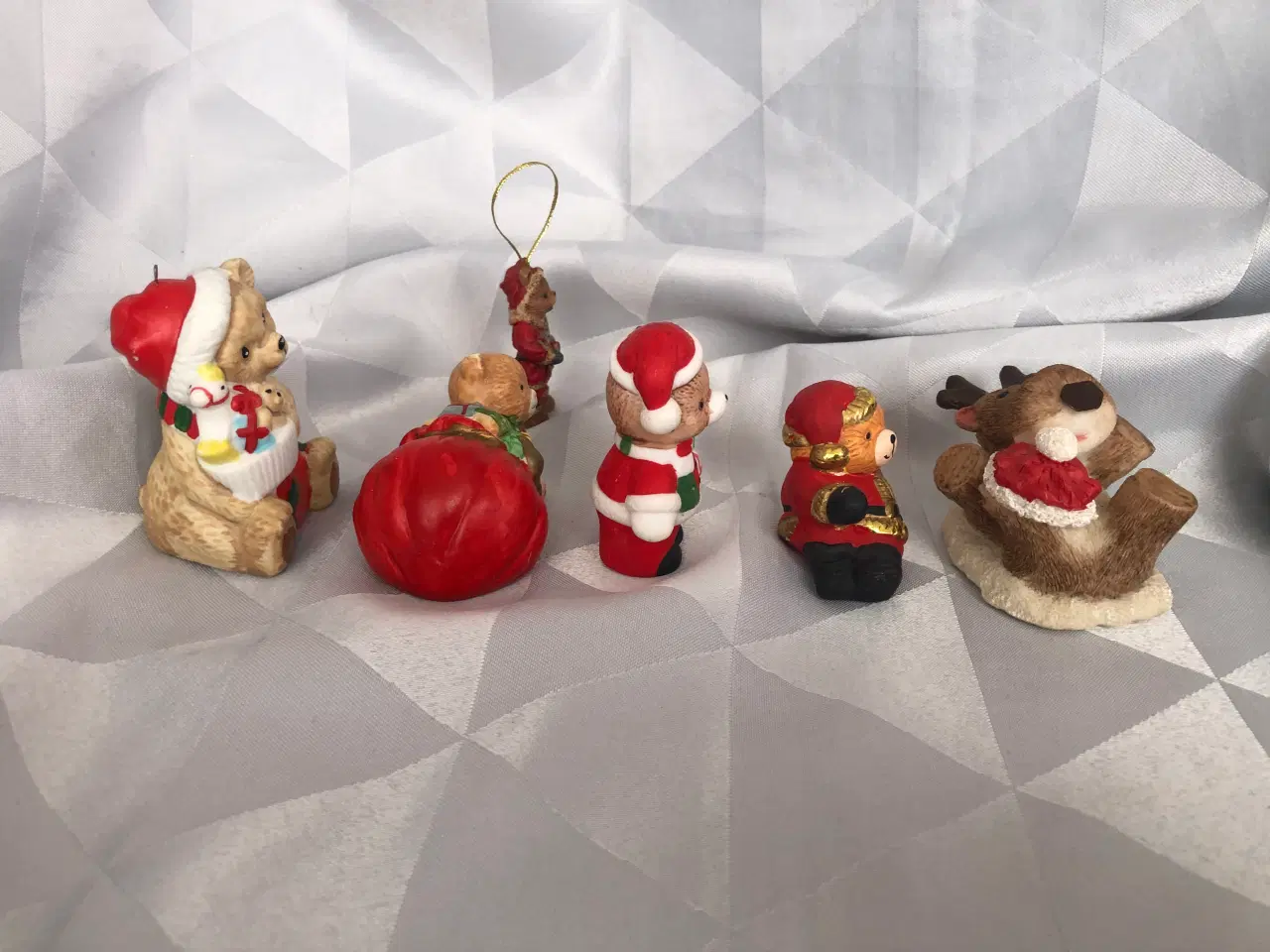 Billede 3 - 5 keramik/polyresin jule figurer