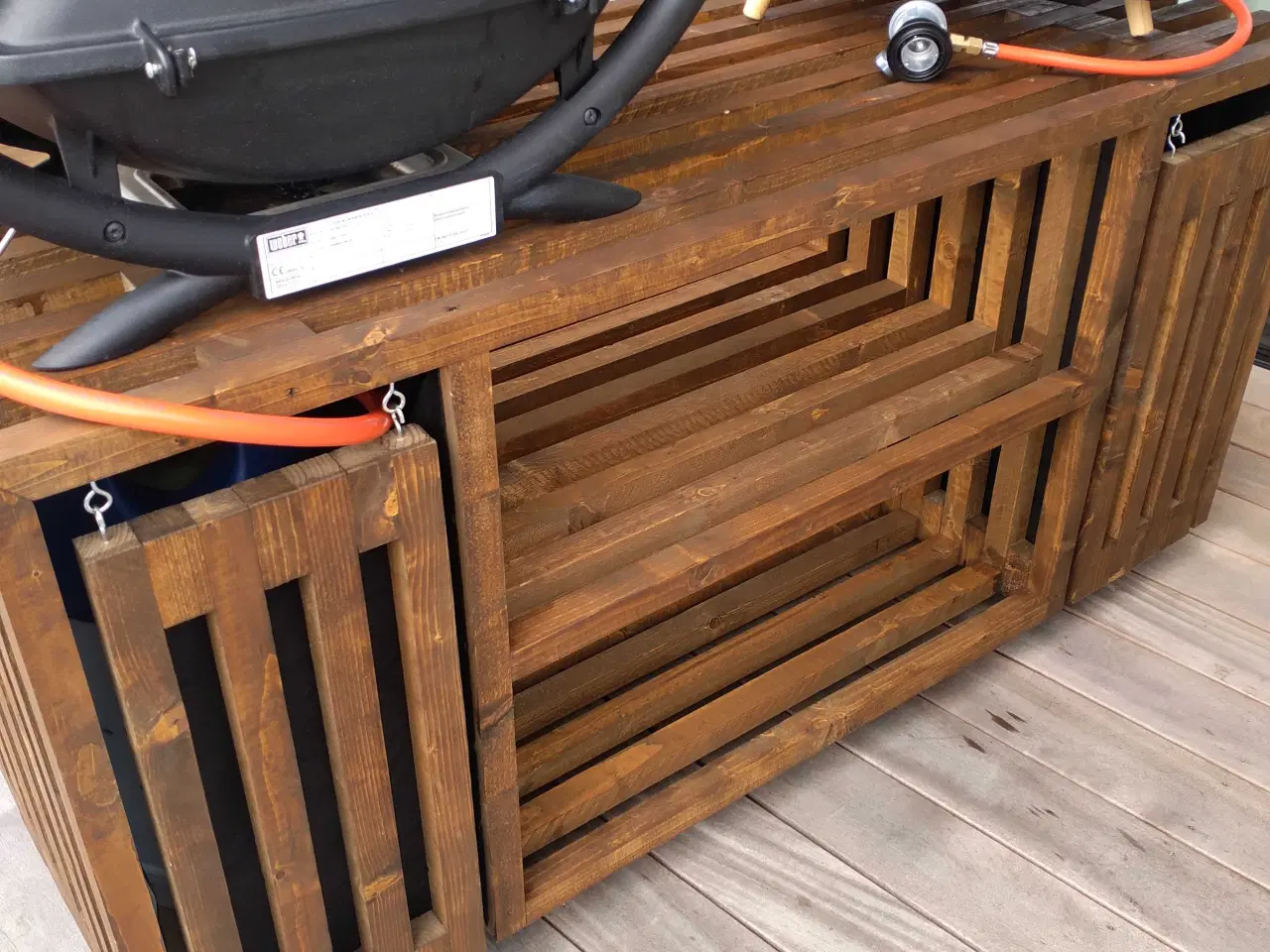 Billede 8 - 38x35 træ. Grill bord med gas skjuler. Mange mulig