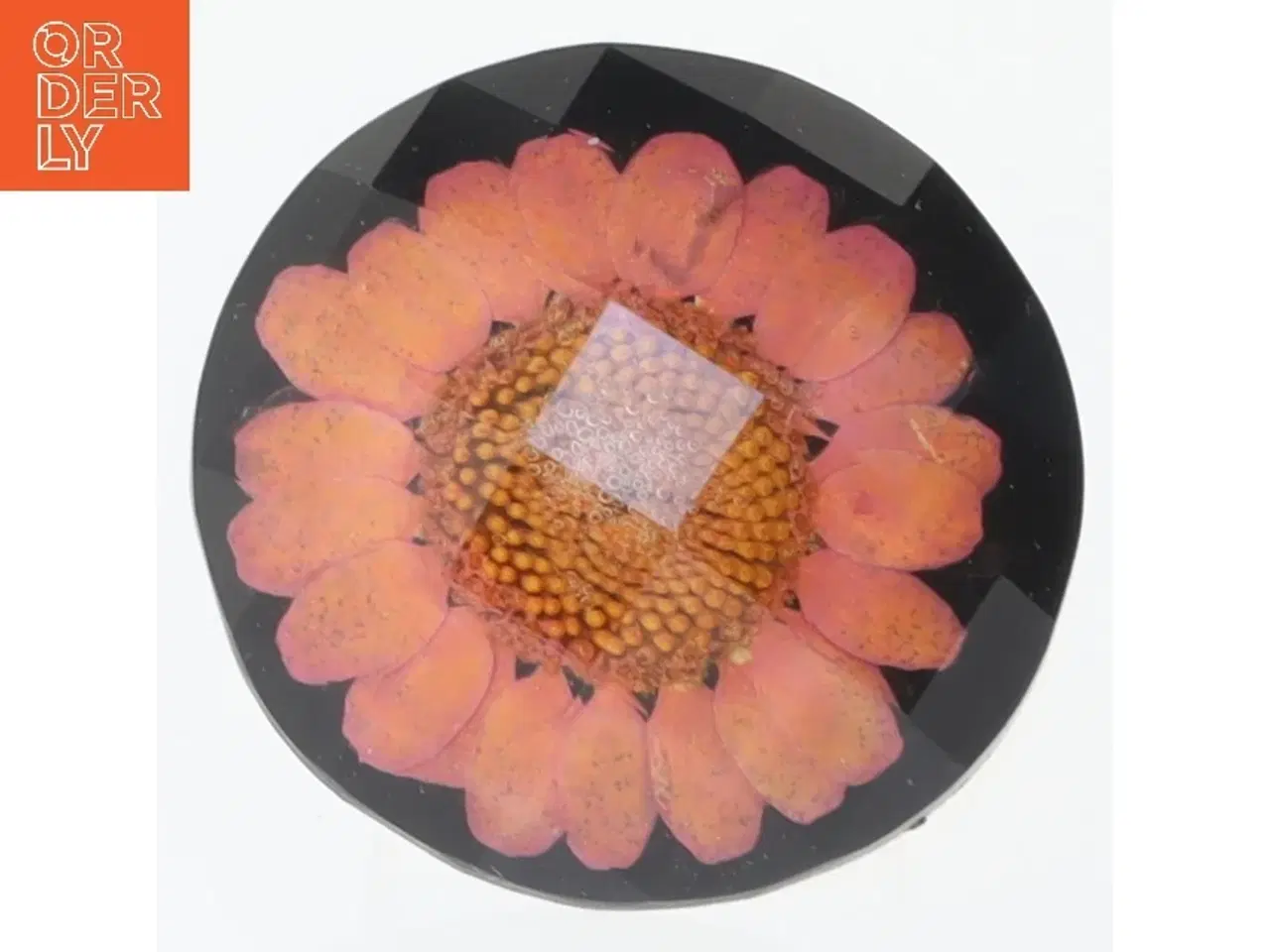 Billede 1 - Fingerring med blomsterdesign (str. 55 mm)