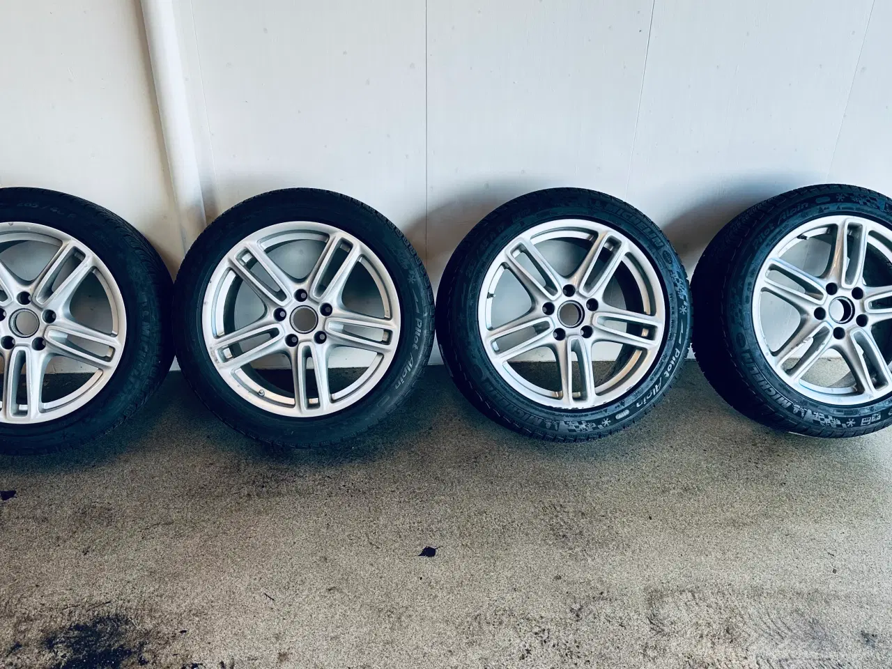 Billede 1 - Spyder fælge med Michelin vinterdæk