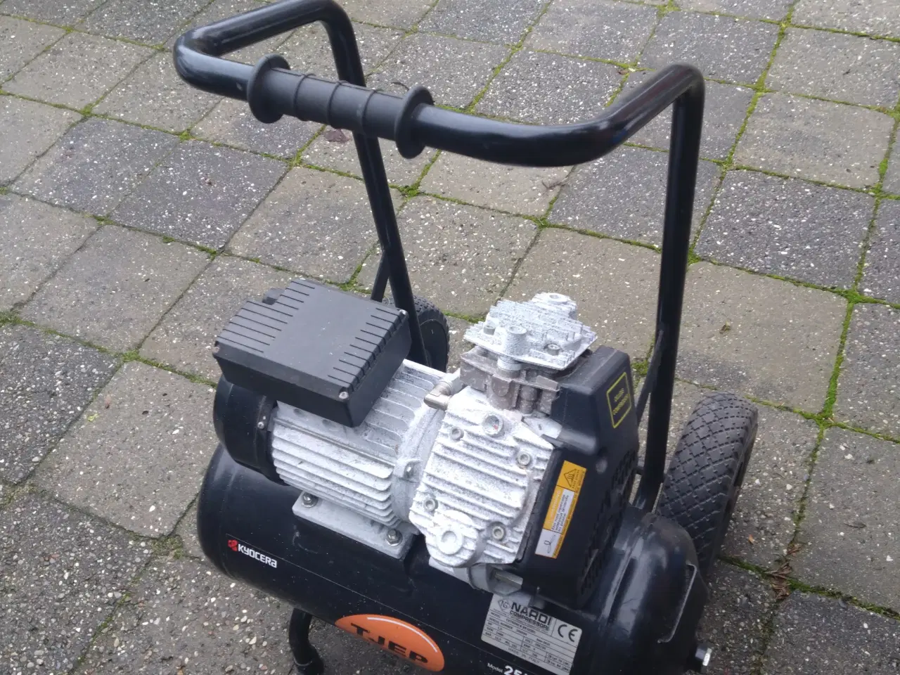 Billede 3 - Tjep Kompressor, model 25/240-2