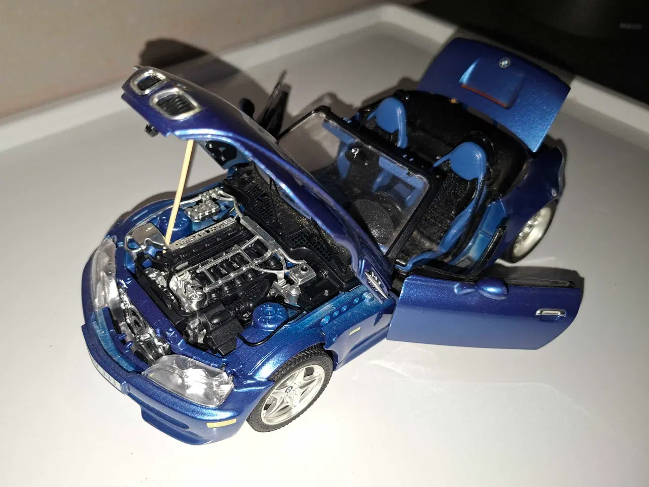 Billede 2 - Brūder modelbil