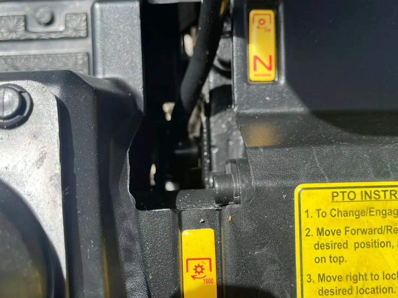 Billede 10 - Solis S26 6+2 Gearmaskine med Servostyring og brede traktorhjul