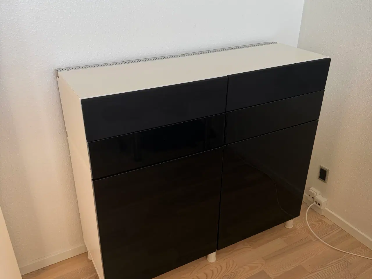 Billede 1 - Ikea bestå skab ned topmoduk