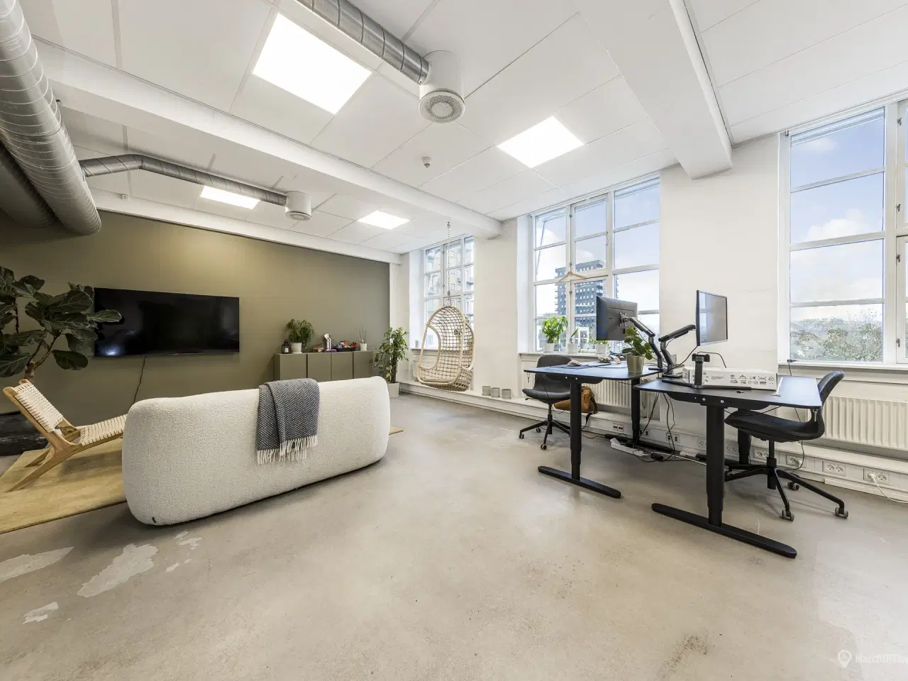 Billede 2 - Højloftet kontor i pakhusstil tæt på Øresund. Strandpark og metro