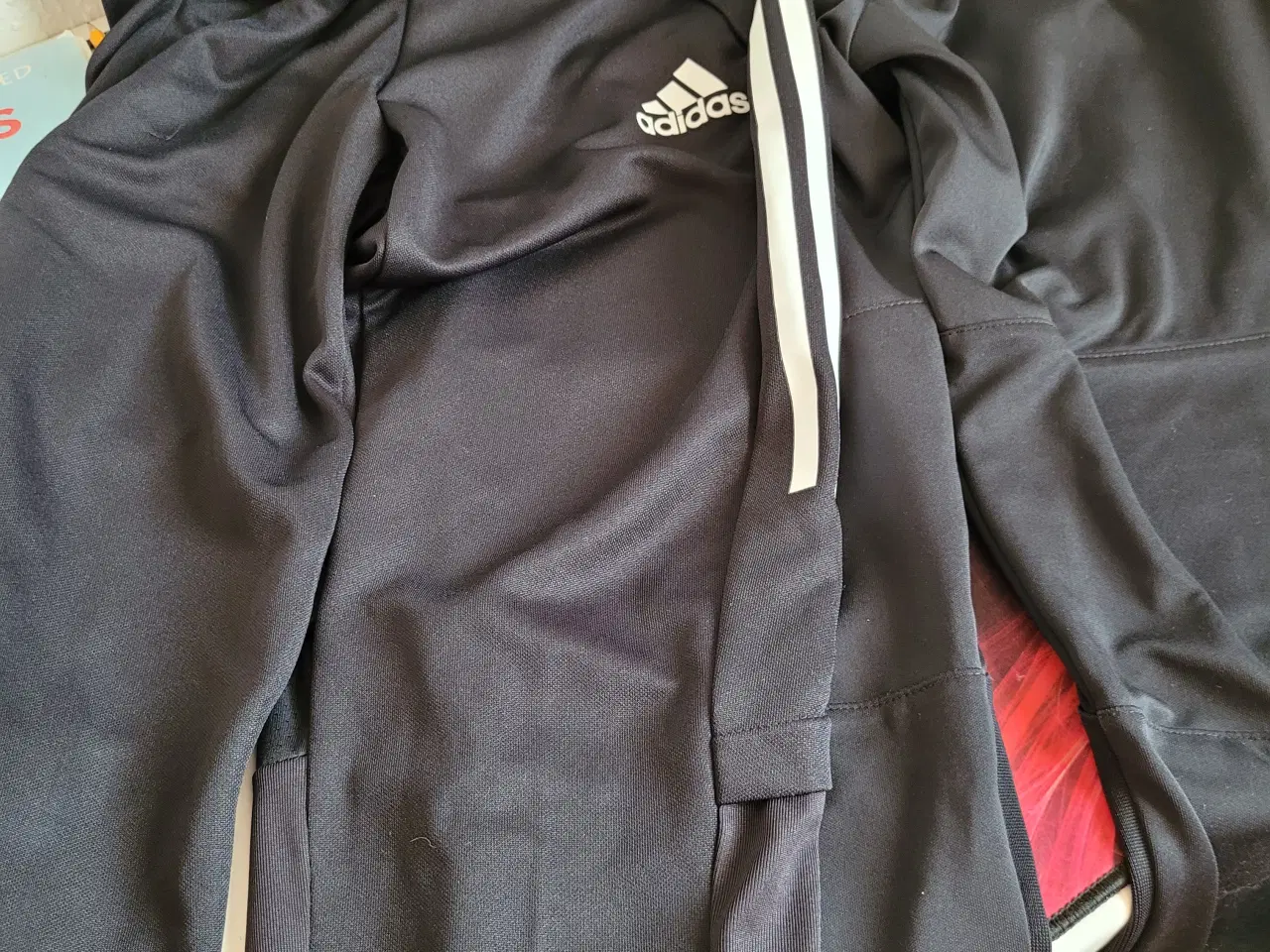 Billede 1 - Træningsbukser Adidas og Nike 