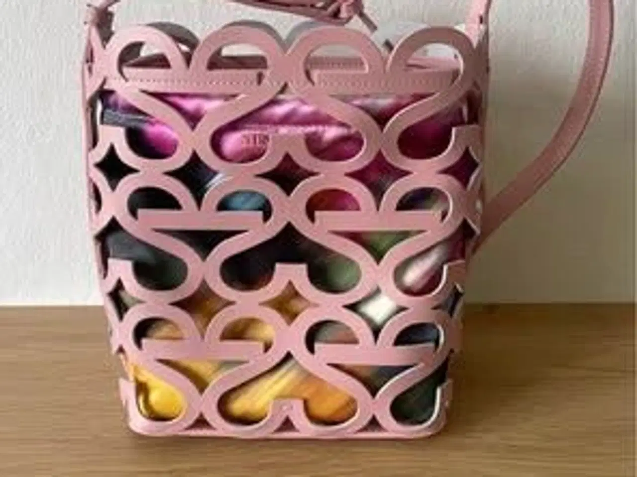 Billede 1 - Stine Goya pink taske