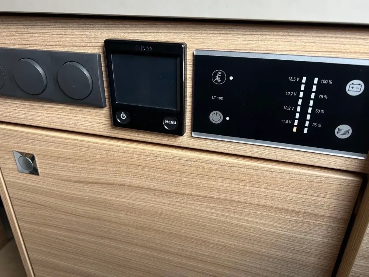 Billede 13 - Snow Plus Camper–  i topstand, fuldt udstyret.