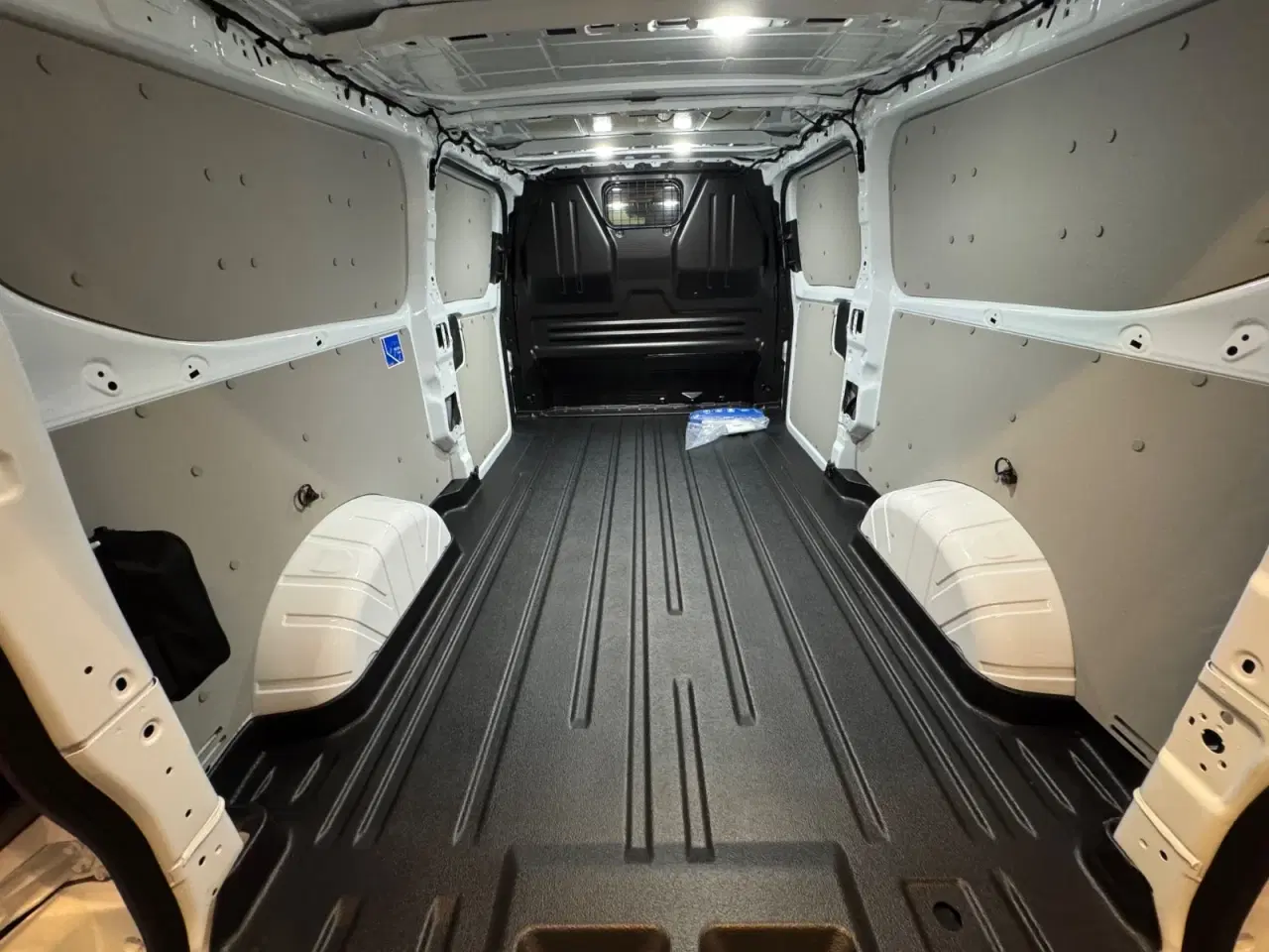 Billede 15 - Ford Transit Custom 320L 2,0 EcoBlue Limited aut.
