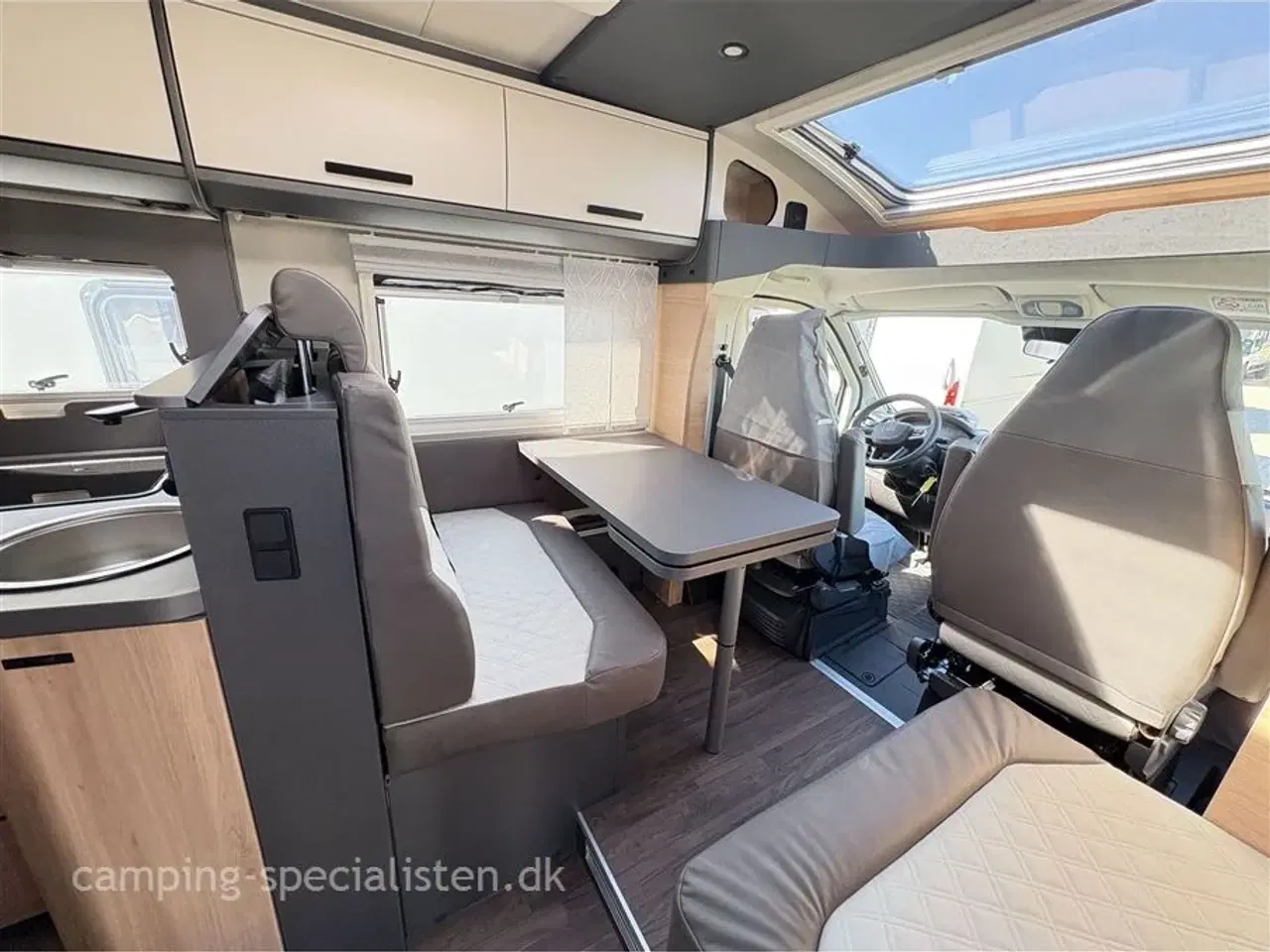 Billede 6 - 2025 - Knaus L!VE TI 700 MEG Platinum Selection   Knaus LIVE TI 700 MEG Platinum Selection - Kan ses nu hos Camping-Specialisten.dk