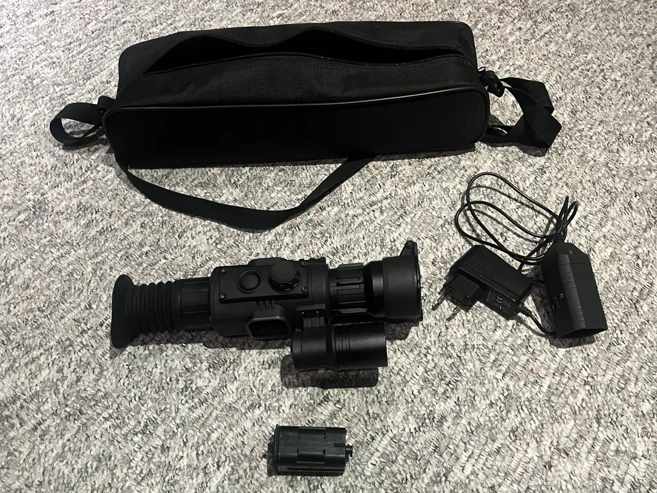 Billede 1 - Natkikkert Youkon Sightline 455