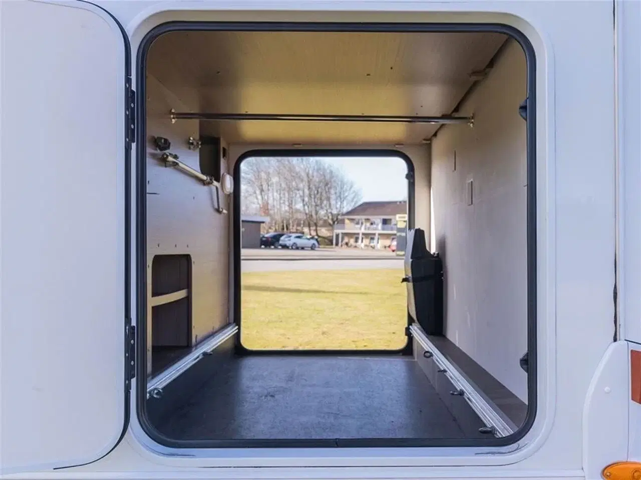 Billede 49 - 2021 - Carado I 338 Aut.   Topudstyret Helintegreret Carado med automatgear