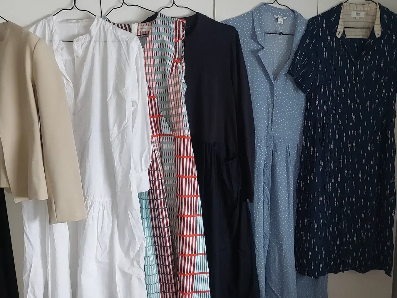 Billede 1 - Masser mærketøj og mærkesko sælges samlet 