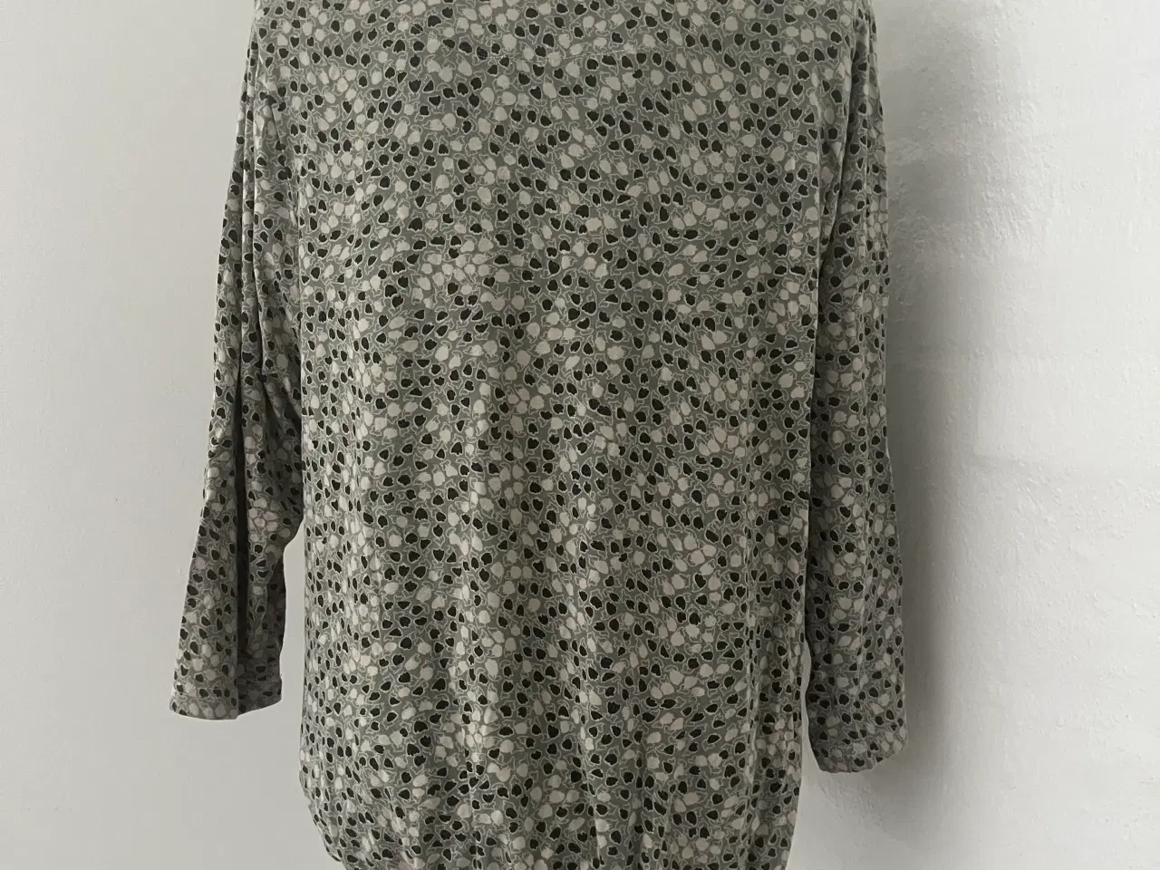 Billede 4 - Bluse str.40