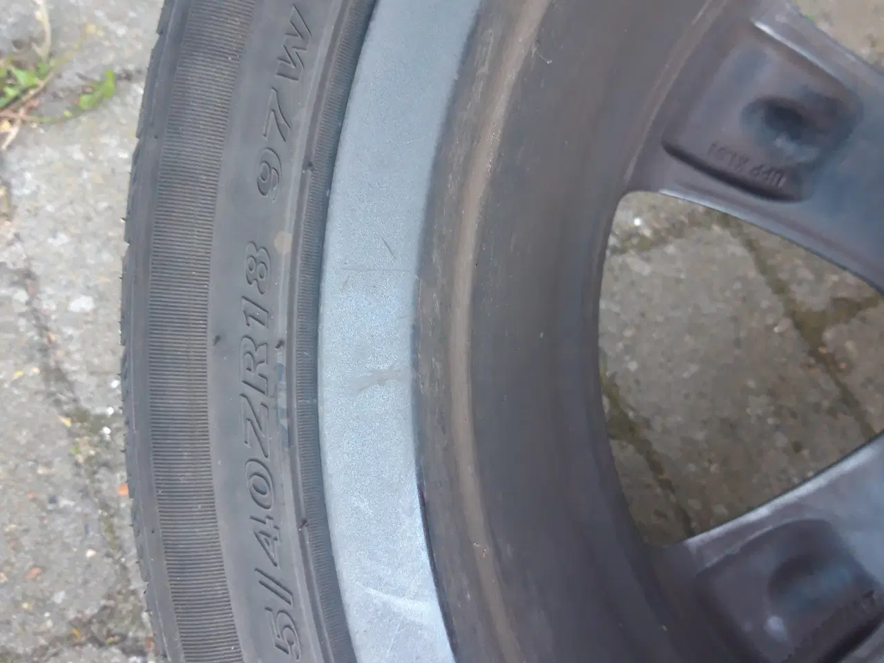 Billede 3 - 18" Mercedes E alufælge med gode dæk