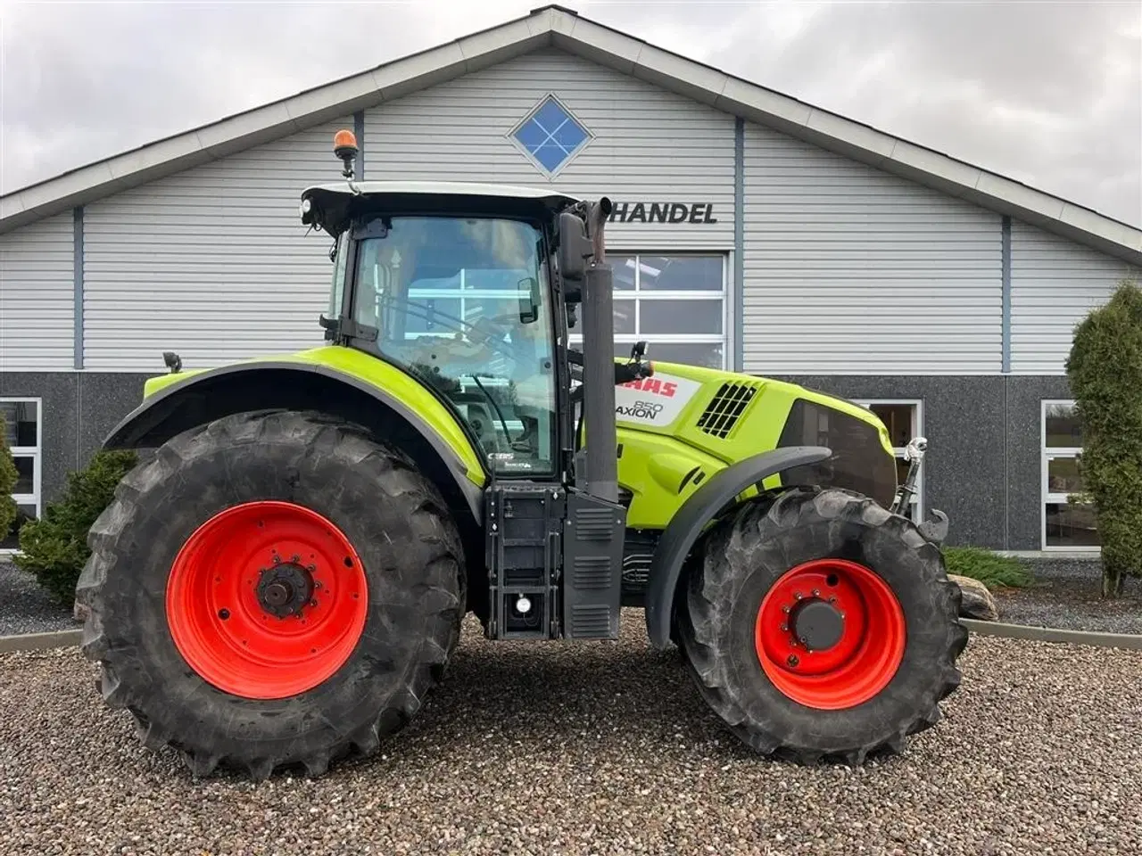 Billede 22 - CLAAS AXION 850 Med Frontlift og front PTO