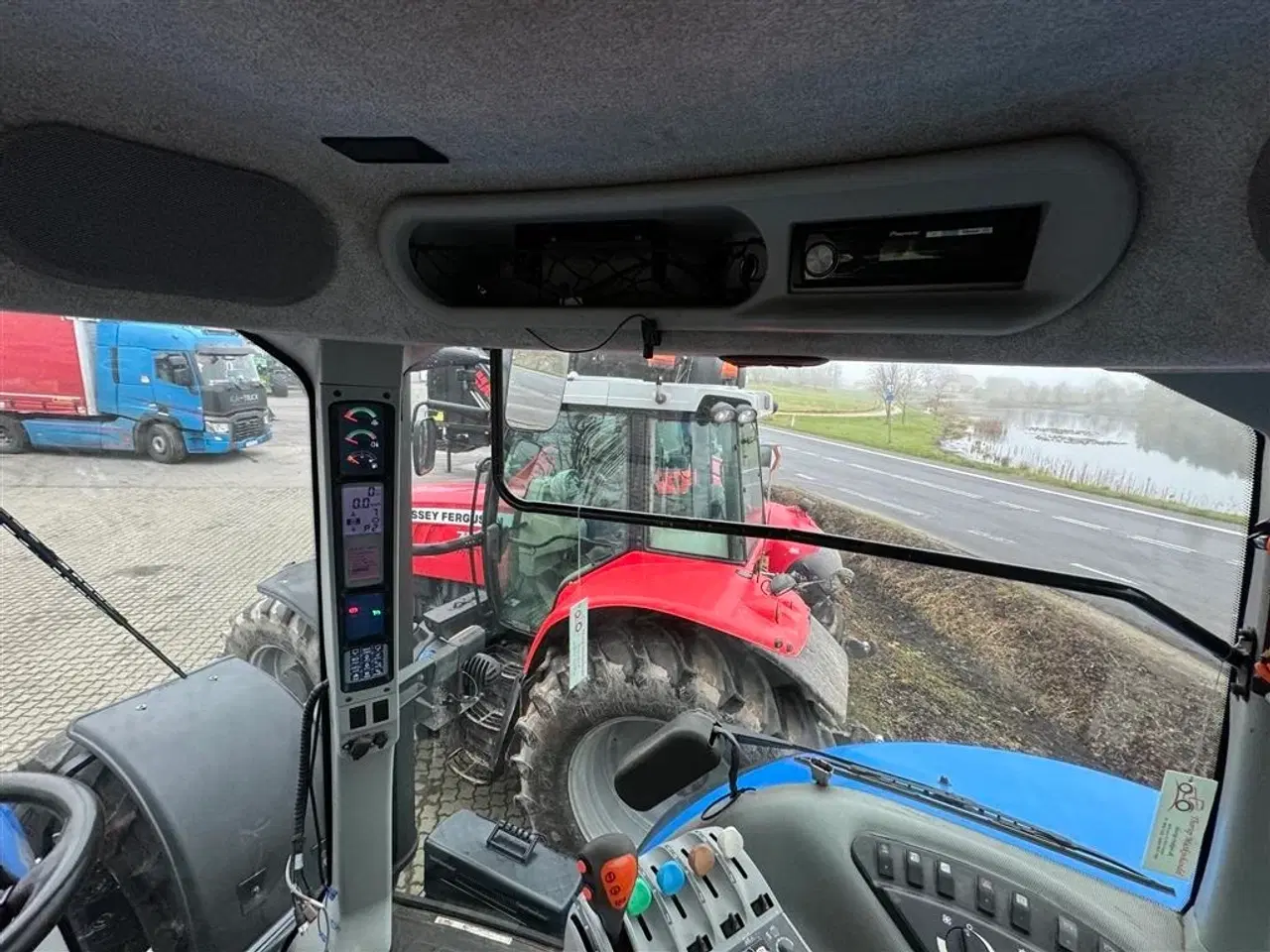 Billede 11 - New Holland T8050 MED AFFJEDRET FORAKSEL!