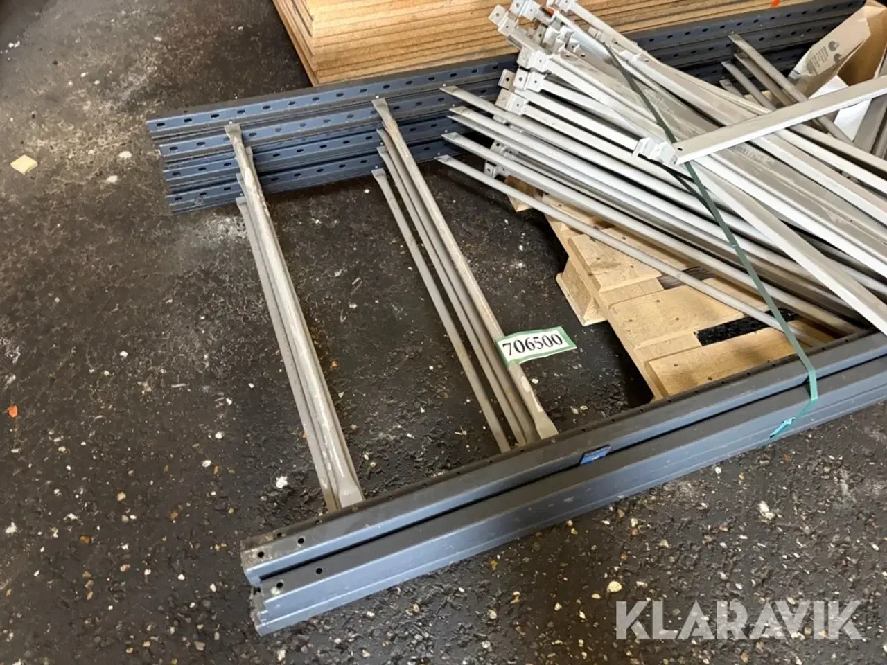 Billede 9 - Reoler 5 fag