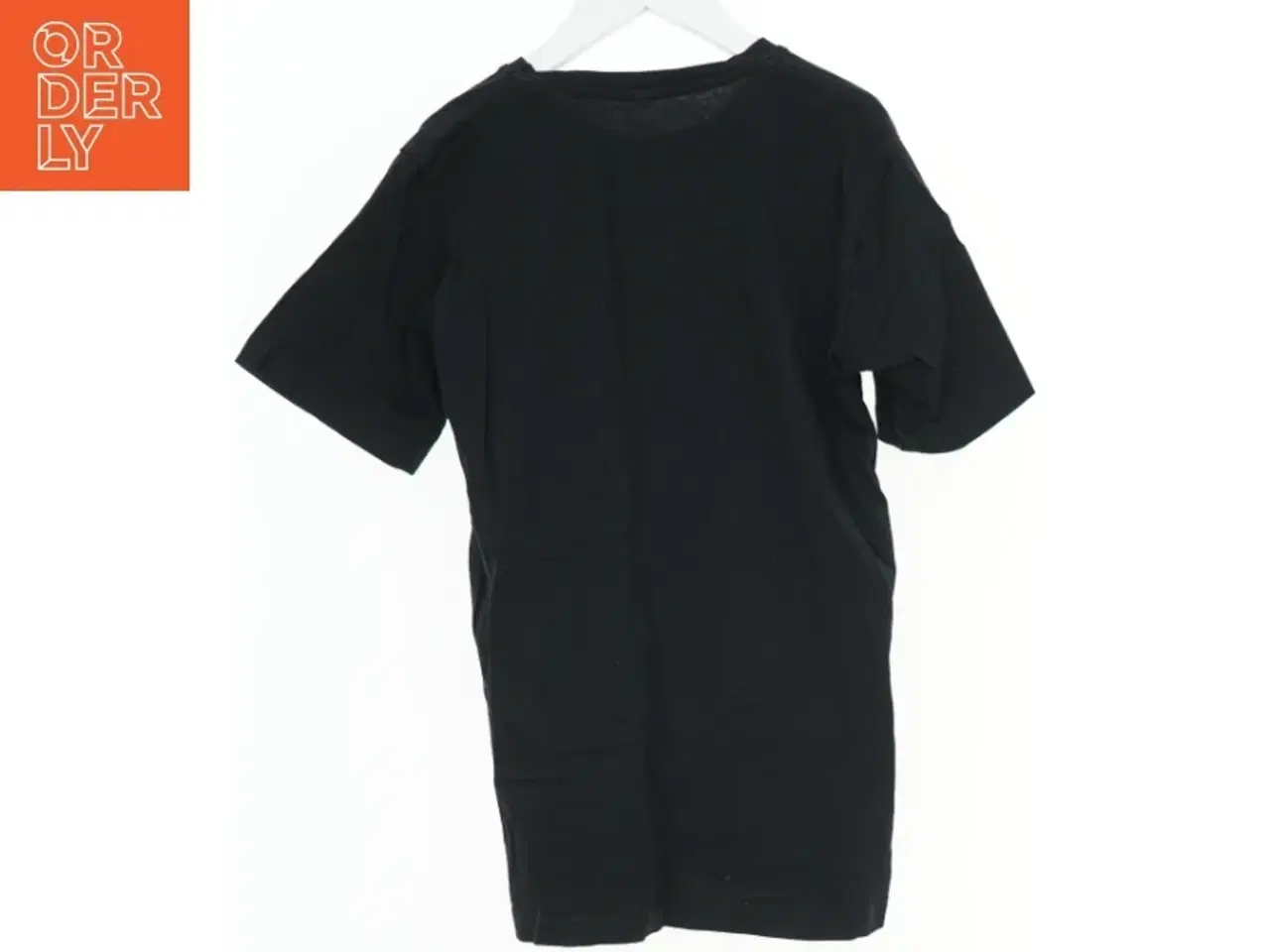 Billede 2 - Sort T-shirt fra JEFF (str. 140)