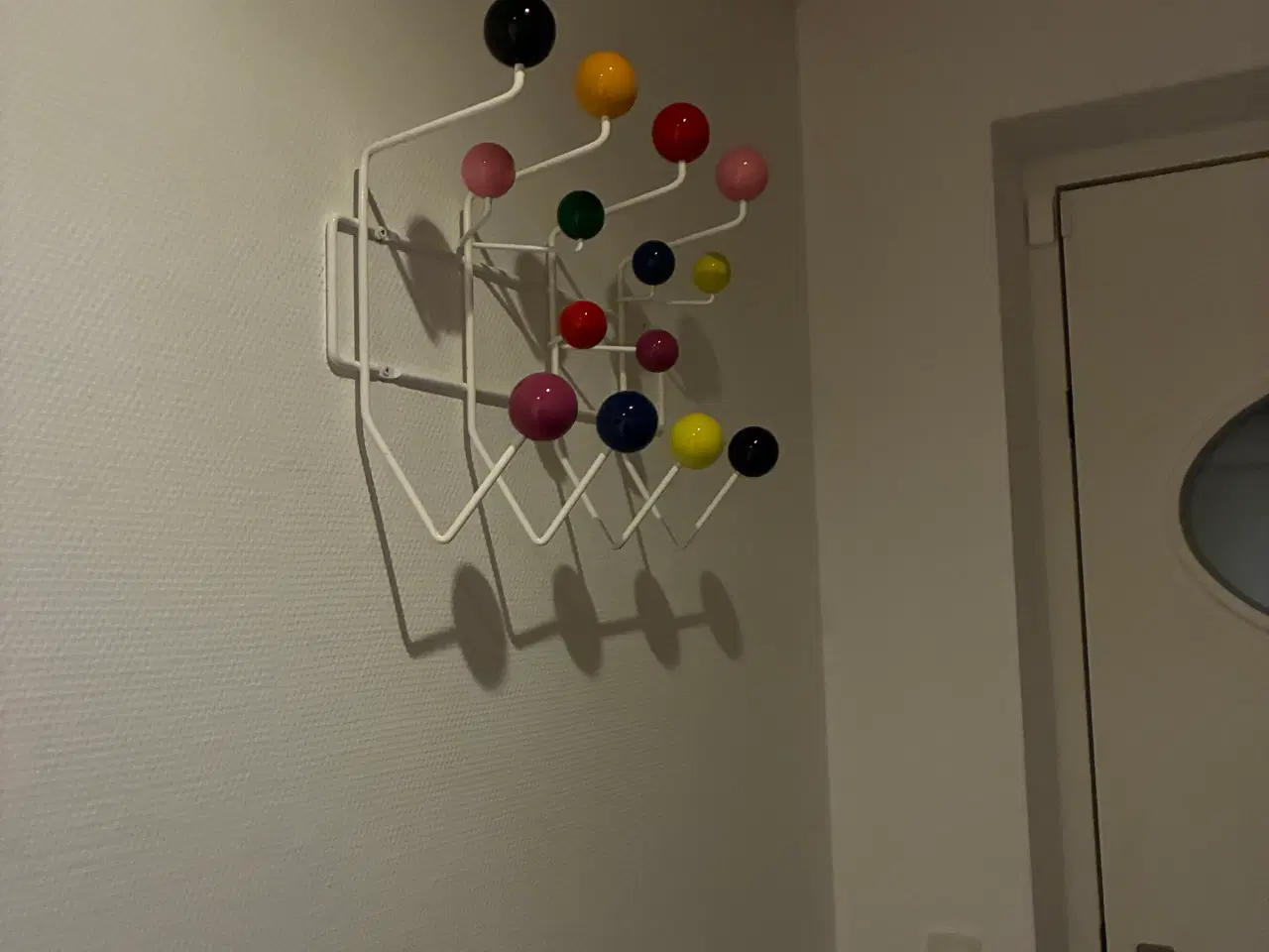 Billede 3 - Eames Hang It All Knagerække - Vitra