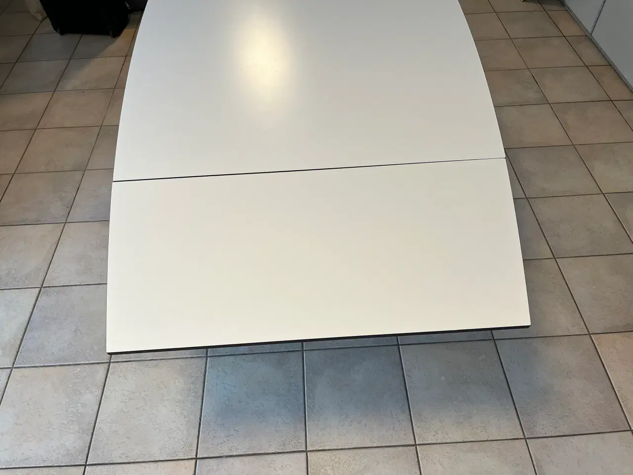 Billede 3 - Ansager spisebord