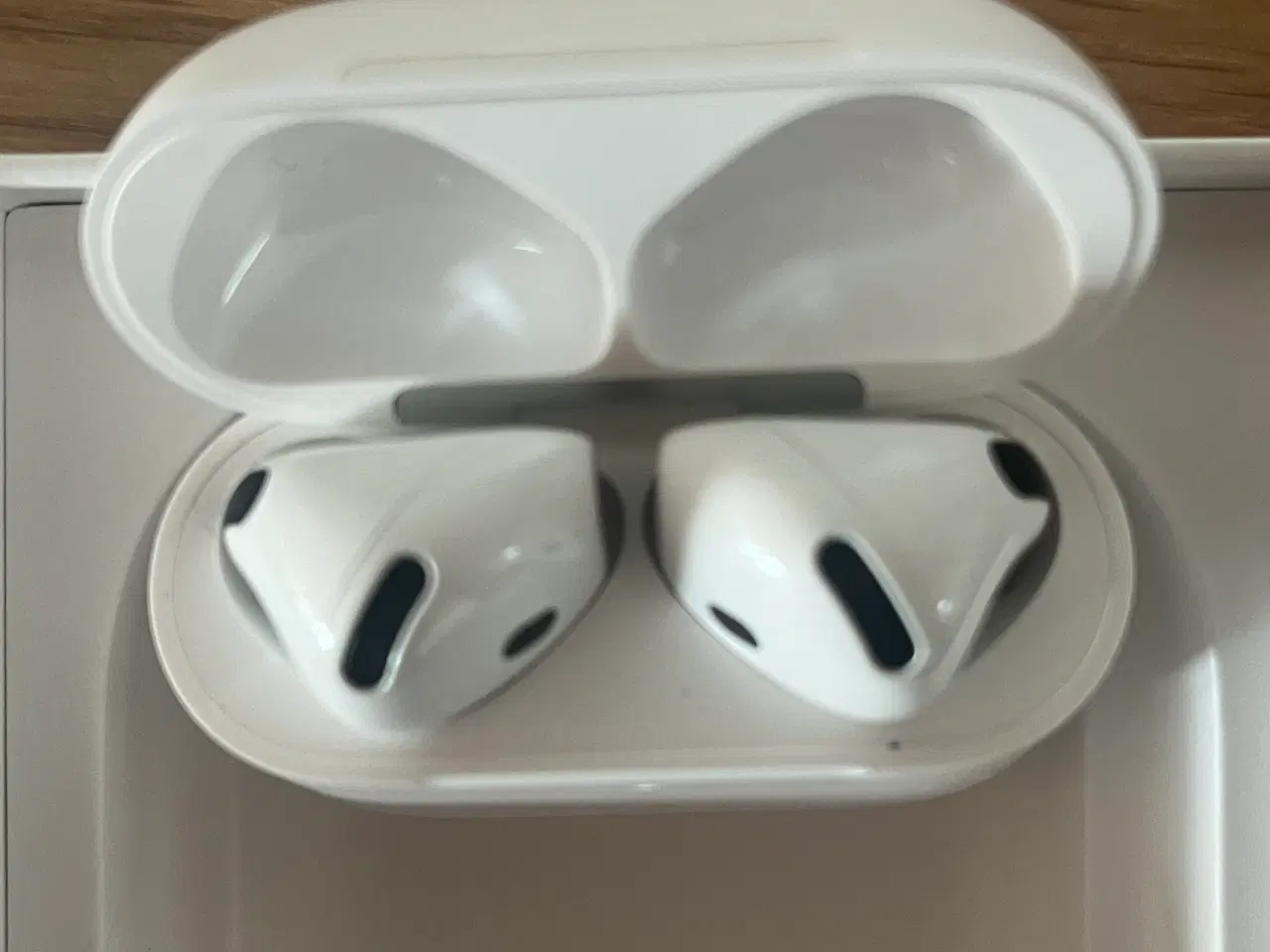 Billede 5 - Apple AirPods 4 (med ANC)