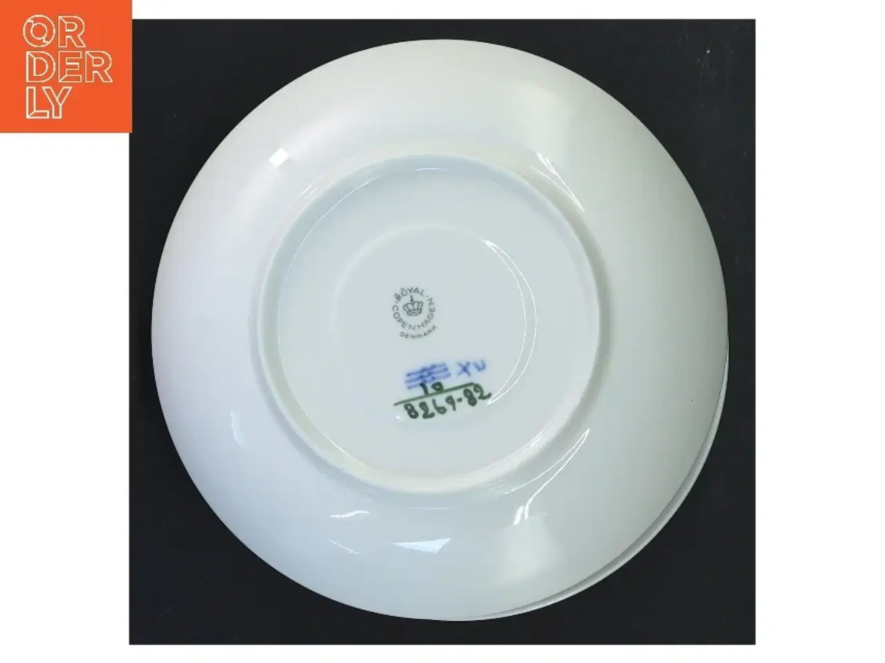 Billede 2 - 4 porcelænstallerkener med blå blomst motiv fra Royal Copenhagen (str. 4 stk Ø 16 cm)