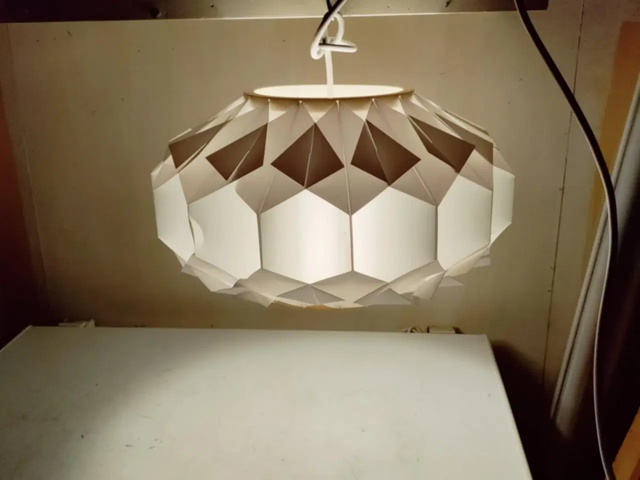 Billede 1 - fint lampe af lars schiøler ved navn facett