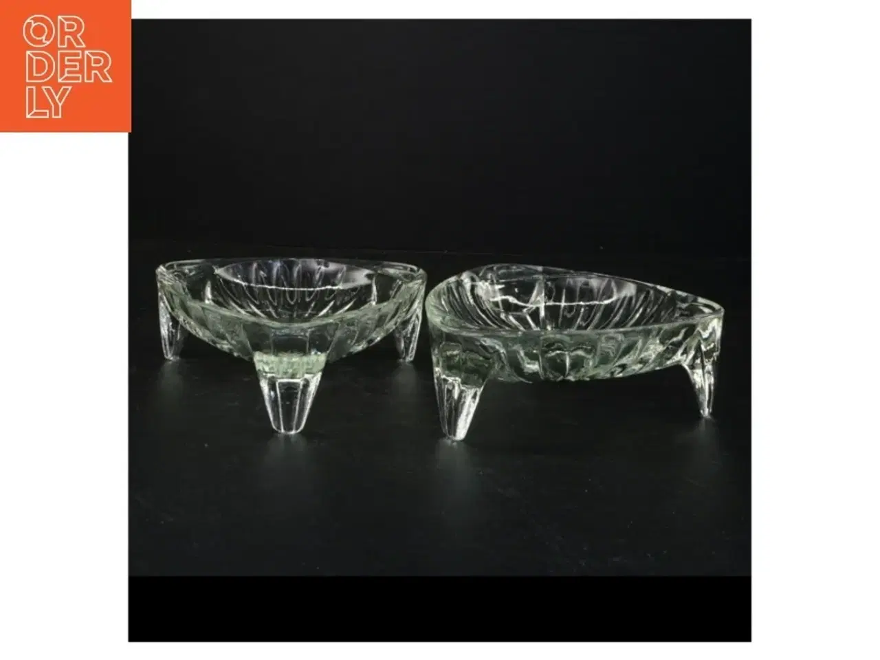 Billede 1 - 2 stk. Stabelbare Vintage art nouveau glasskål på 3 fødder (str. 16 x 5,5 cm)
