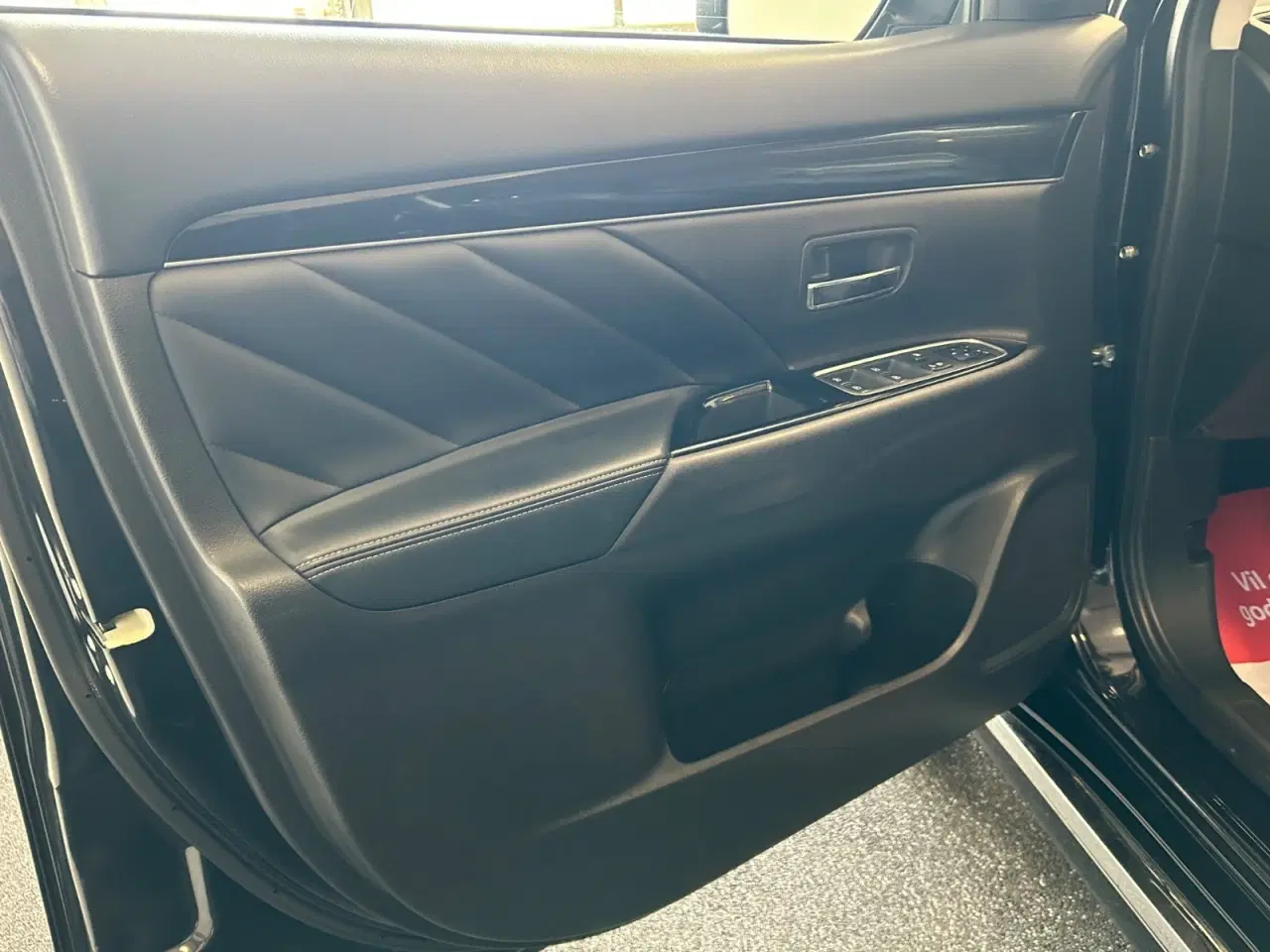 Billede 13 - Mitsubishi Outlander 2,4 PHEV Invite CVT 4WD