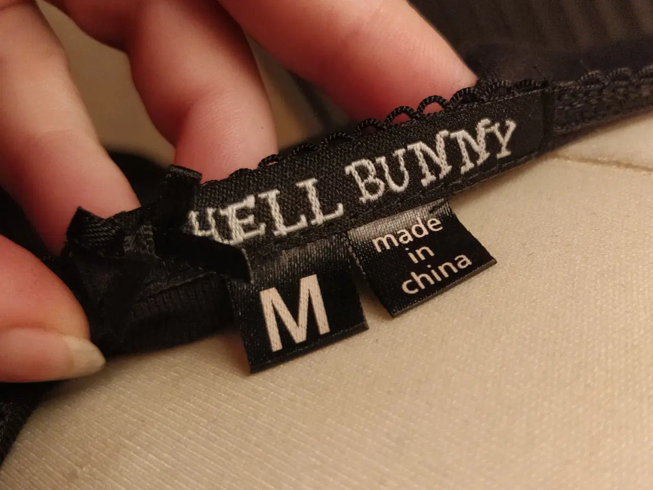 Billede 6 - T-shirt fra Hell Bunny 