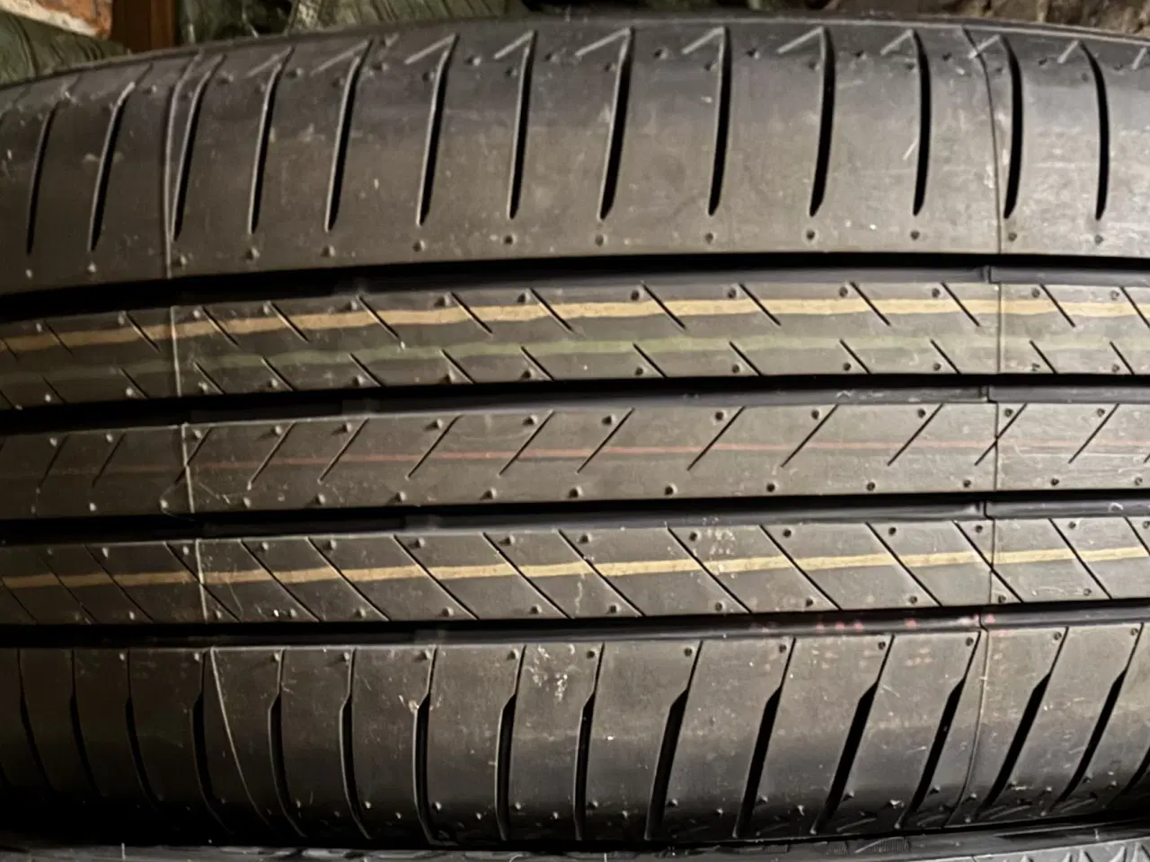 Billede 1 - Bridgestone Alenza Dæk 235/55R19 – 4 Ubrugt Sommer