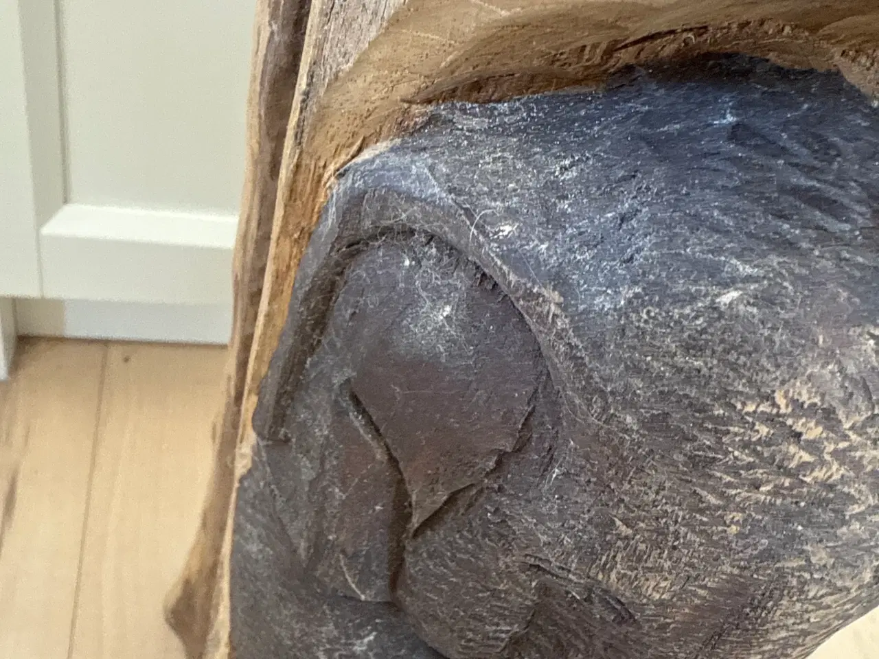 Billede 8 - Håndskåret træskulptur med elefanter – 45 cm høj