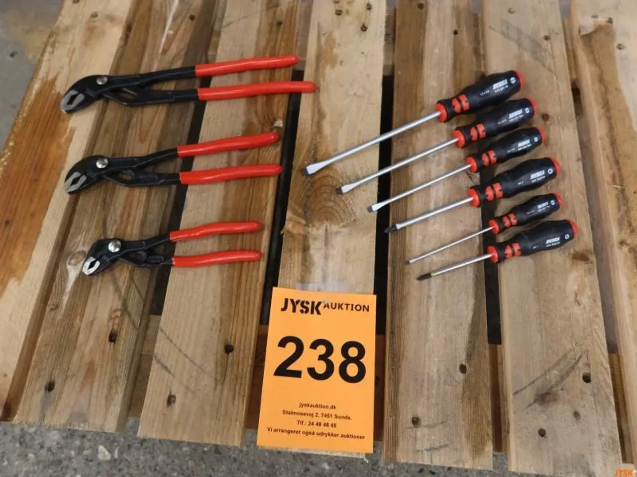 Billede 1 - PARTI med skruet