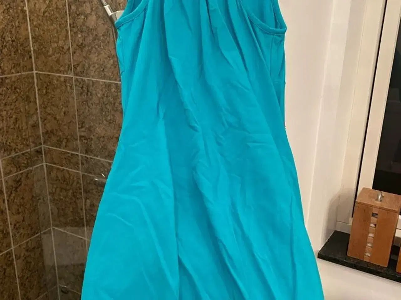Billede 4 - Flot blå kjole str xs