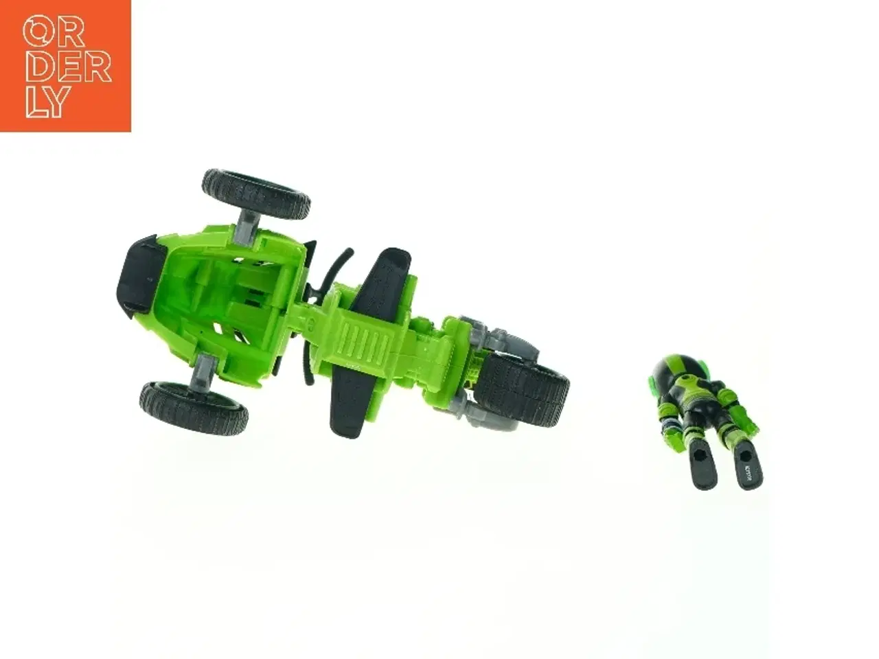 Billede 3 - Figur med køretøj (str. 20 x 10 cm)