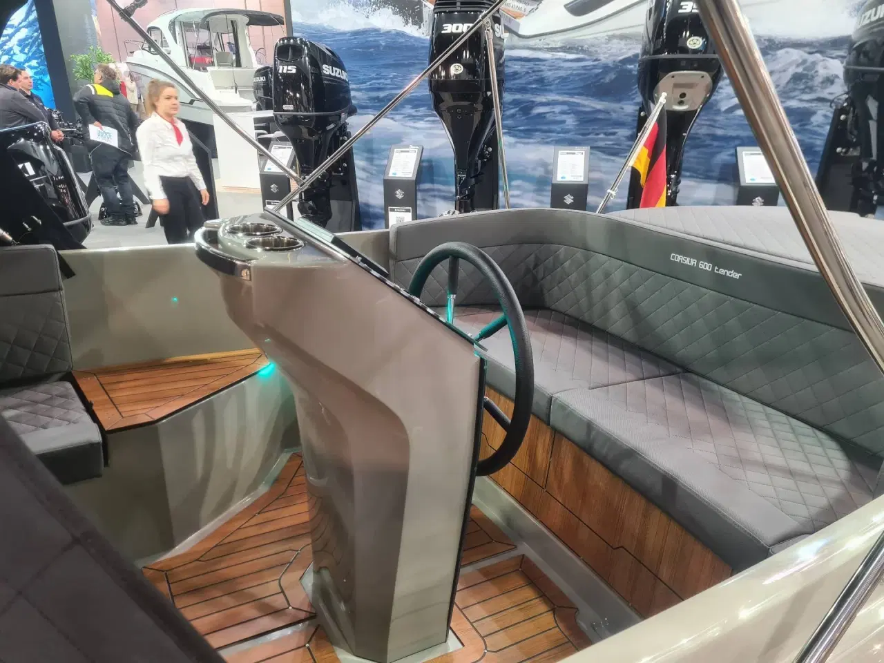 Billede 3 - Corsiva 600 Tender - 25 HK Yamaha/Udstyr