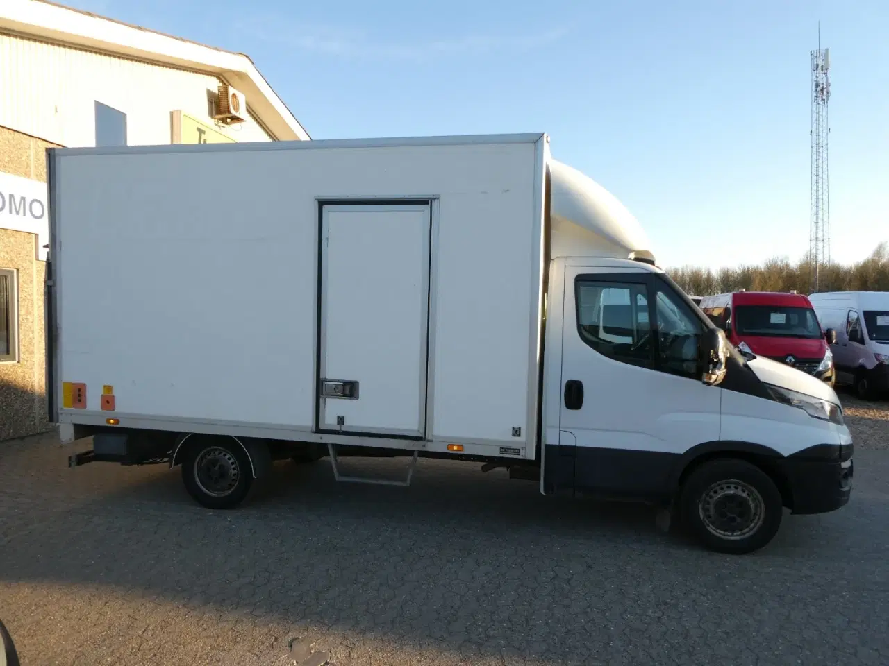 Billede 2 - Iveco Daily 2,3 35S16 Alukasse m/lift AG8
