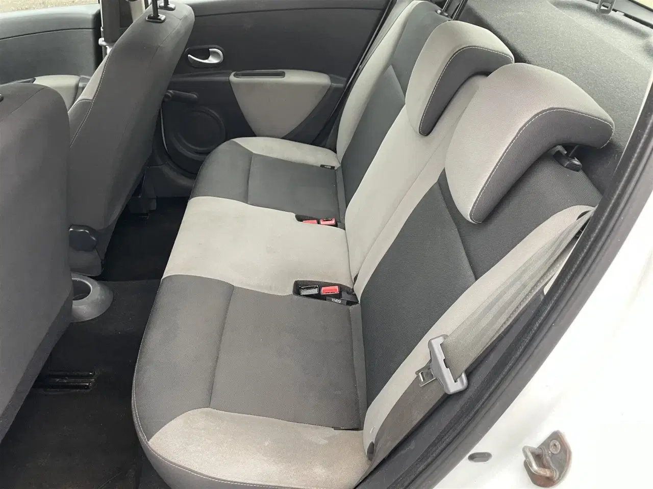 Billede 11 - Renault Clio 1,5 DCI Expression 75HK 5d