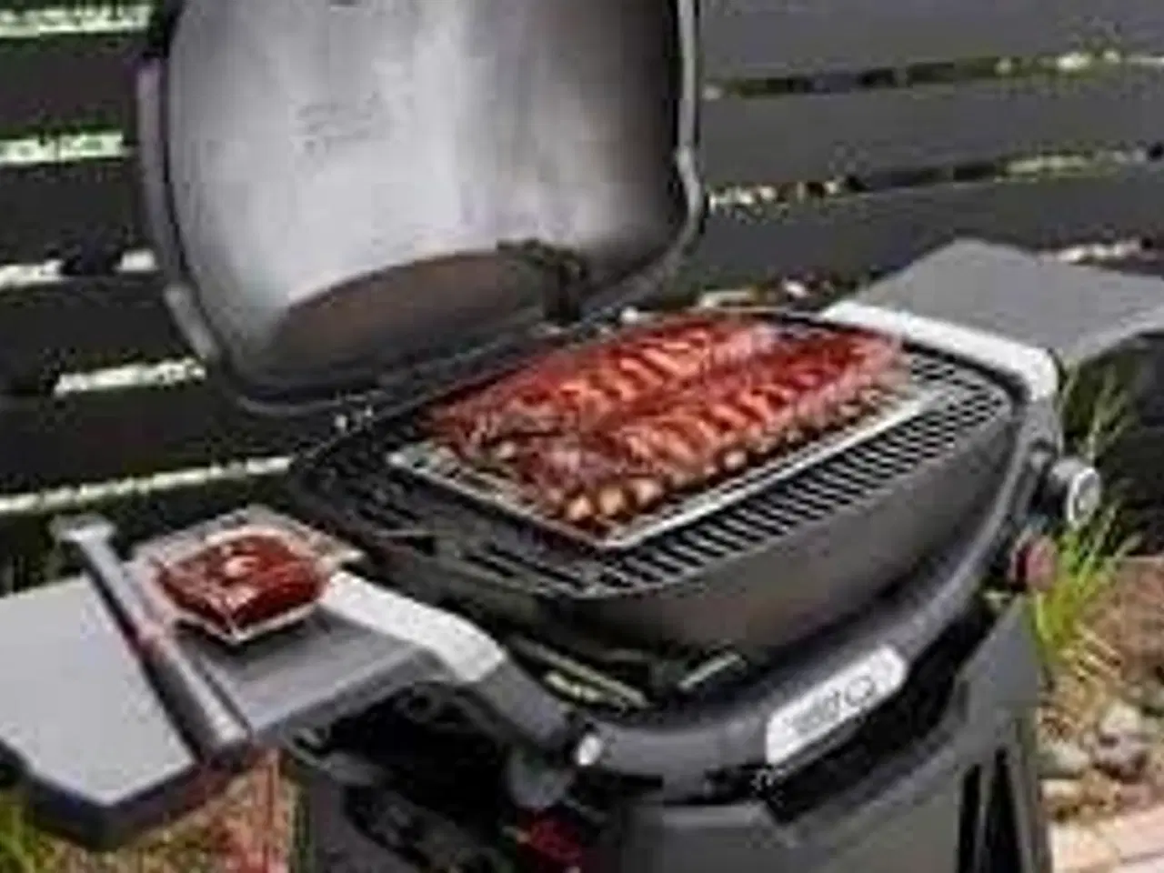 Billede 2 - Weber Q3200N+ gasgrill inkl. Vogn