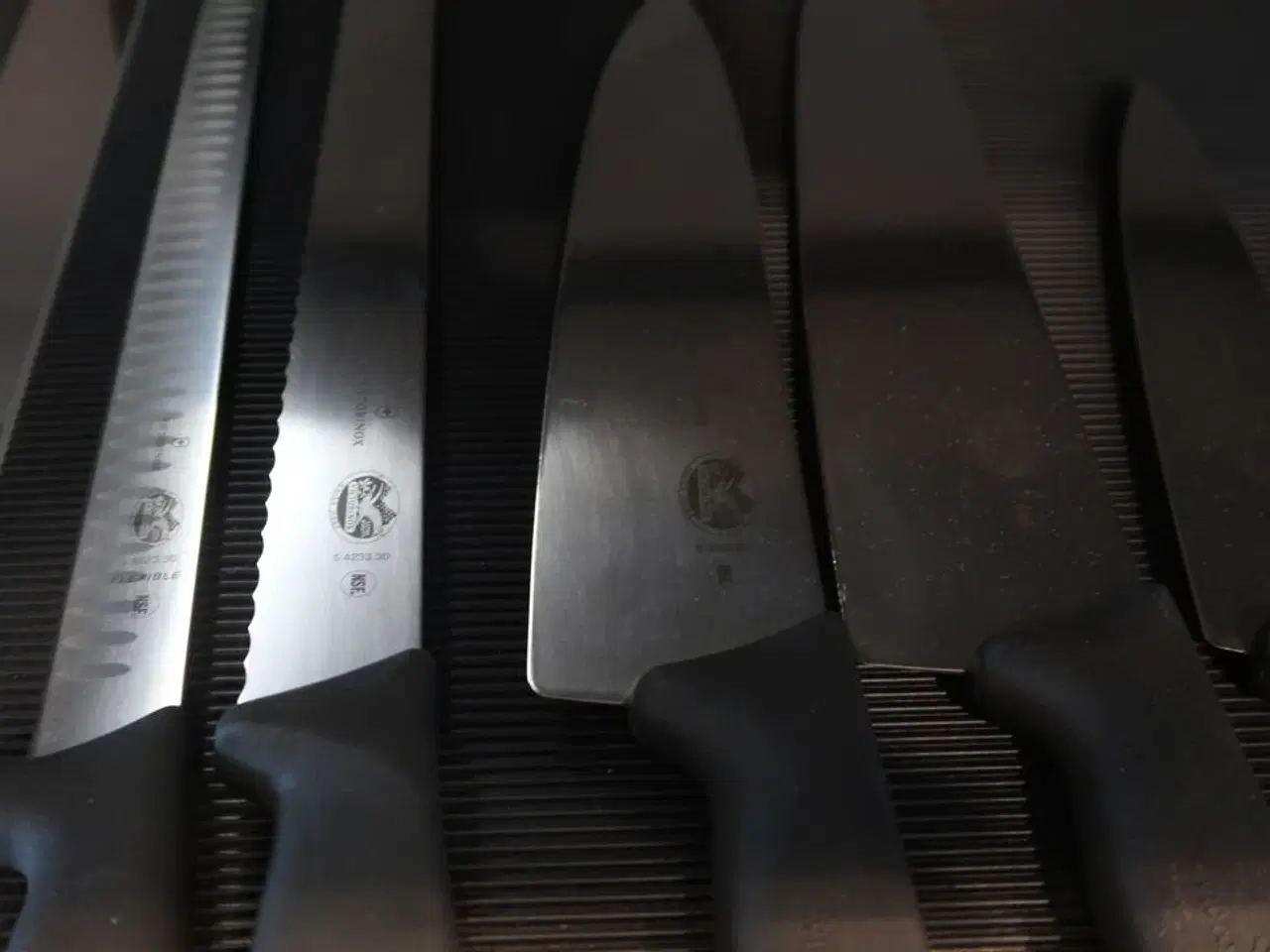 Billede 2 - 21 stk. knive VICTORINOX