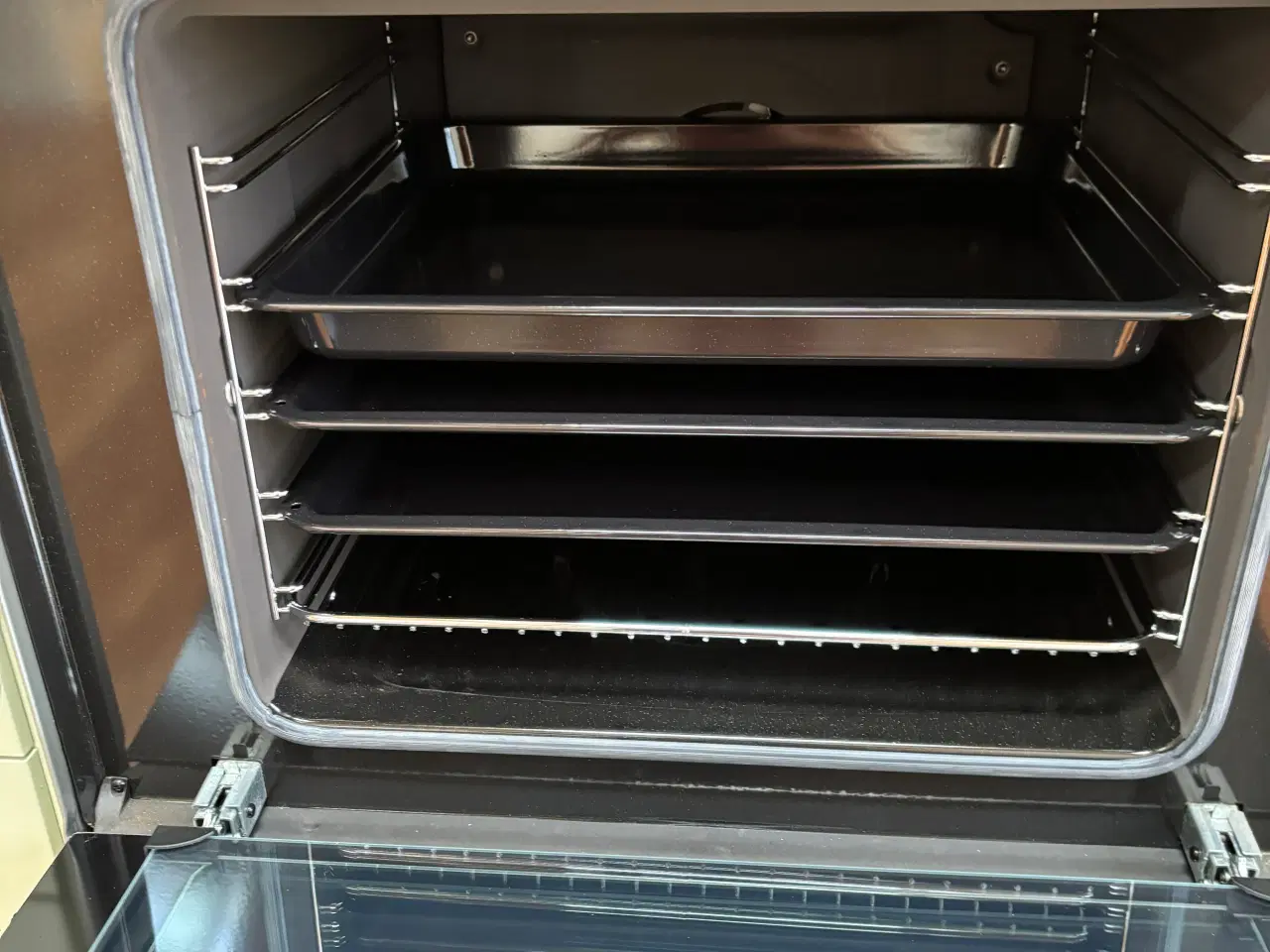 Billede 2 - Electrolux Komfur 80 cm