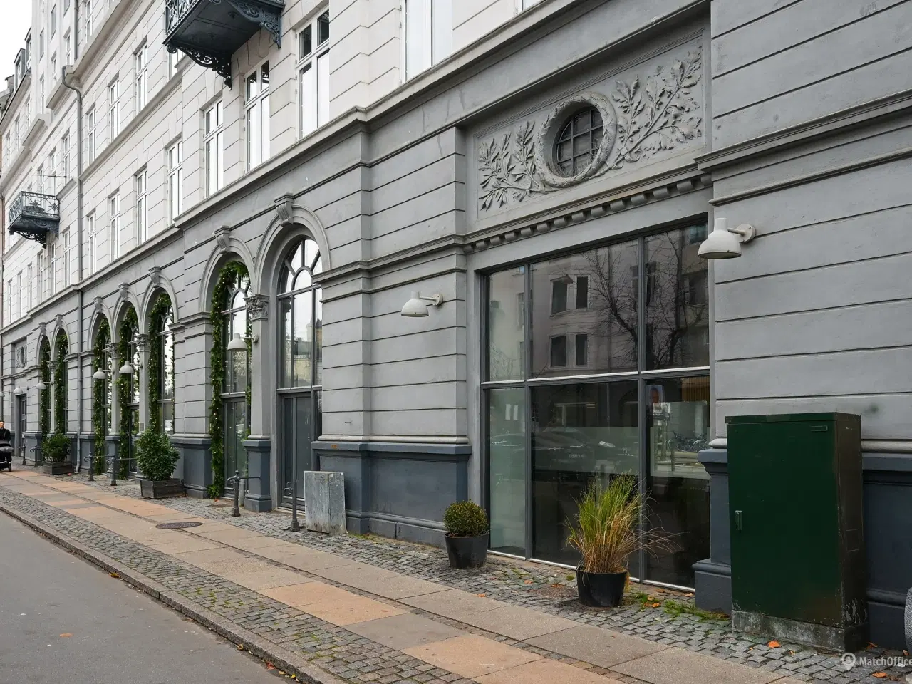 Billede 2 - Lejemål med godt lysindfald og god rumfordeling på Frederiksberg Allé